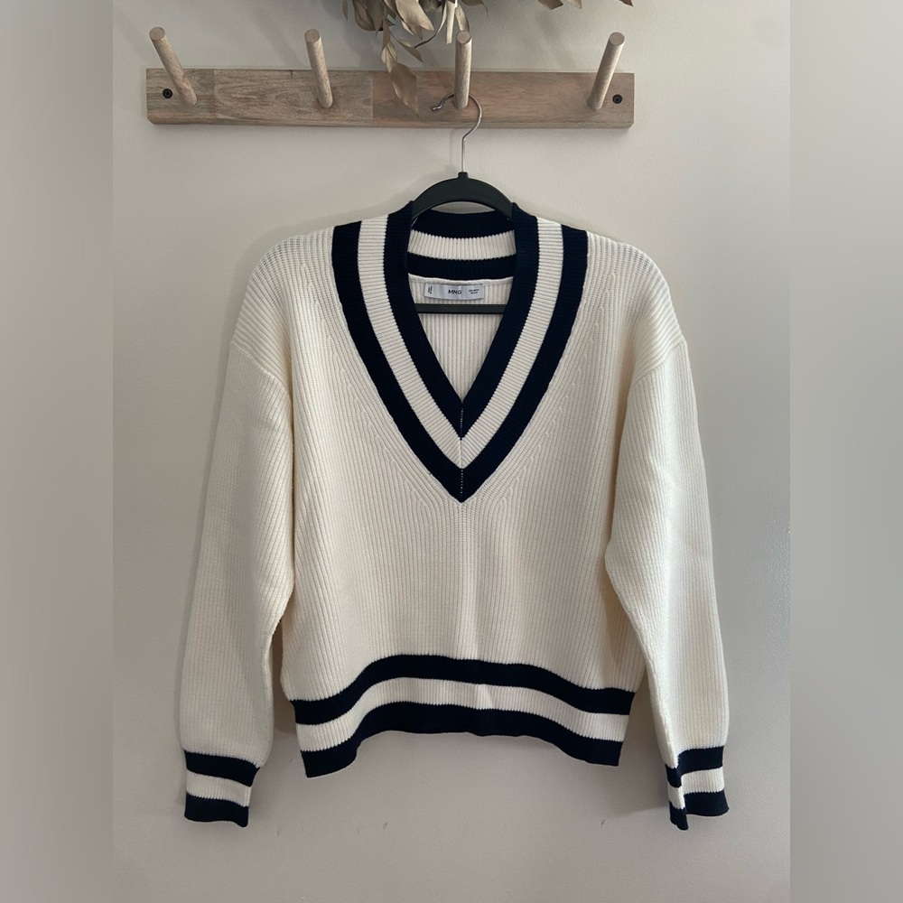 MNG MANGO Collegiate VNeck Sweater White and Black - Size Medium